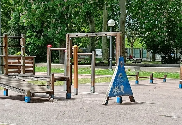 Street Workout Calistenia Campus Zona Universitaria — estudio de fitness-studio en Mendizorrotza, Vitoria-Gasteiz — 2
