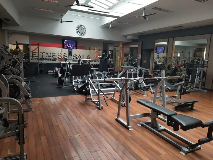 New Hercules — Estudio de fitness en San José, Zaragoza