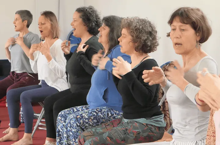 RVHY Yoga sur Chaise — yoga-studio à Marignac-en-Diois — 5