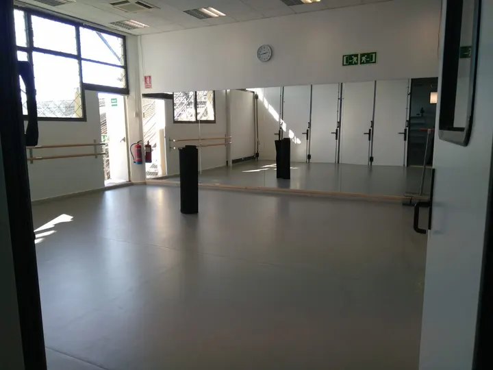 4hores Escola De Dansa — baile-studio en L'Hospitalet de Llobregat — 3