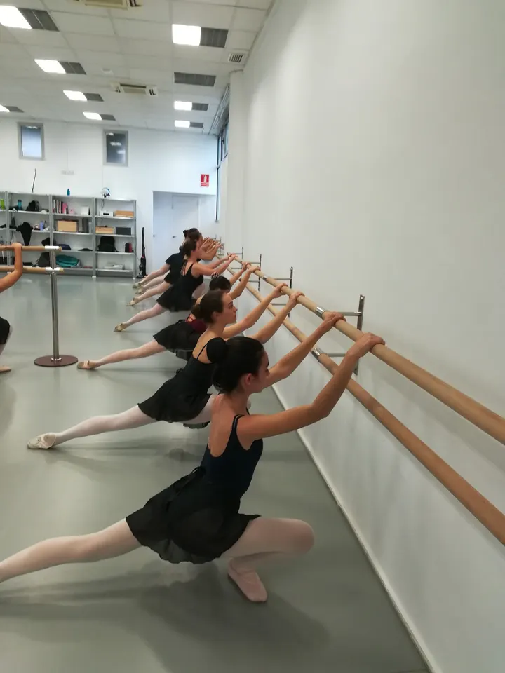 4hores Escola De Dansa — Baile en Centre, L'Hospitalet de Llobregat