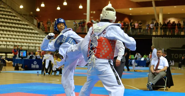 Taekwondo Apuro — Vechtsport in Nieuwland, Schiedam