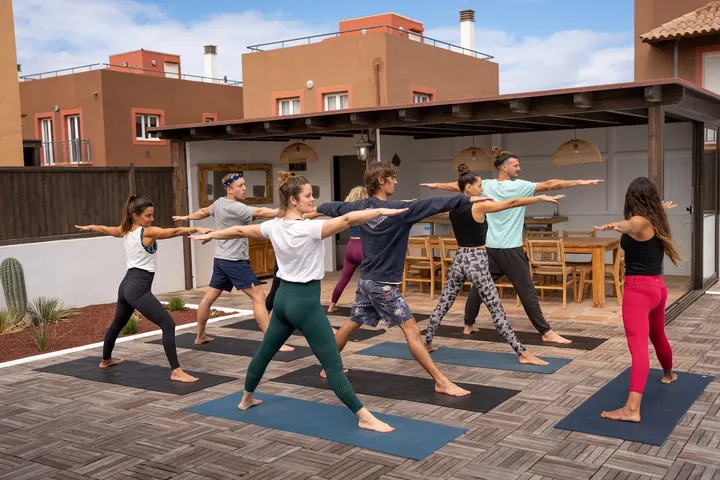 Yoga Con Tami Fuerteventura Proyecto Koi — Yoga en Corralejo