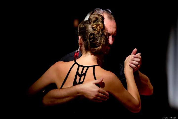 Tango Argentin, cours et stages, à la Maison de Quartier de Villejean — danse-studio à Rennes — 3