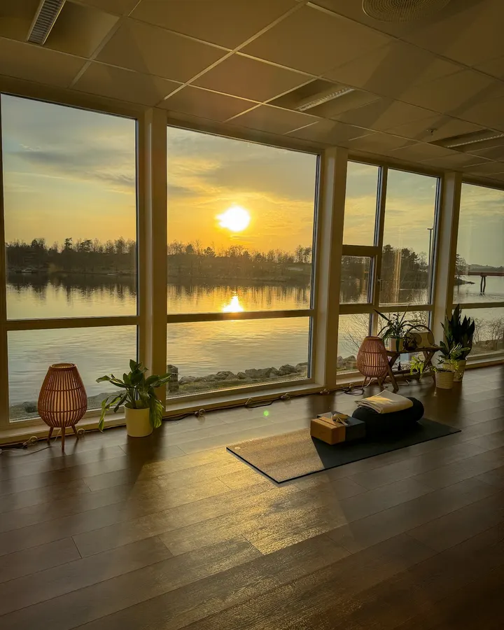 Solvik Yoga — Yoga i Jørpeland