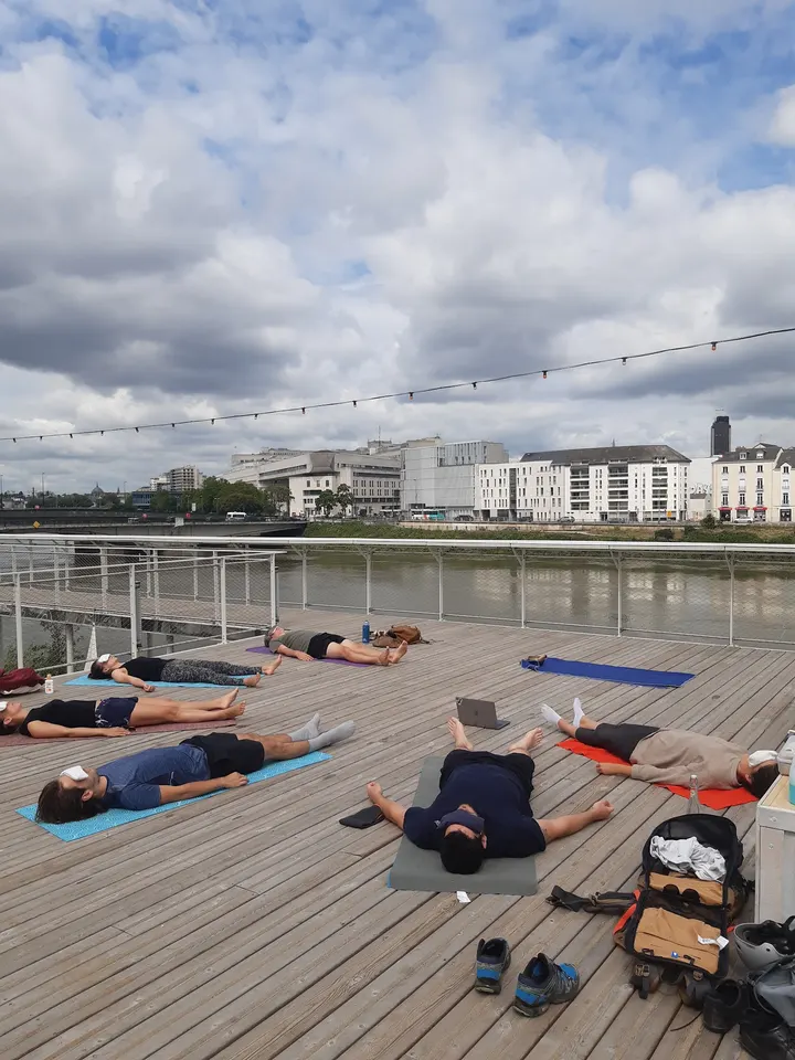 Hatha YOGA Nantes — Yoga à République - Les Ponts, Nantes