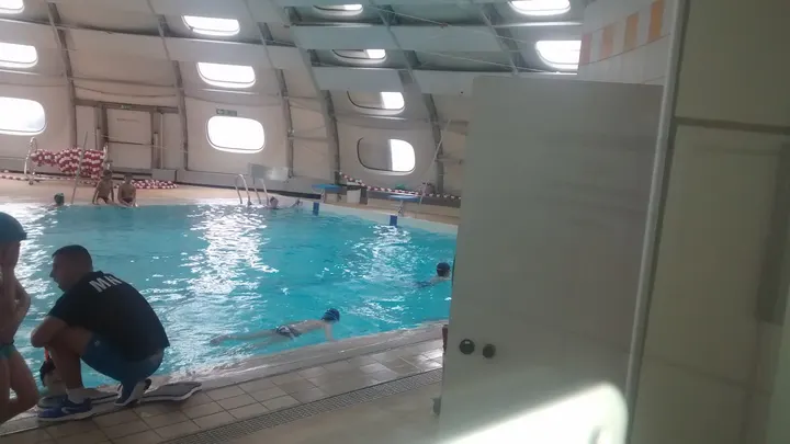 Est Ensemble Piscine Tournesol — studio à Bondy — 4