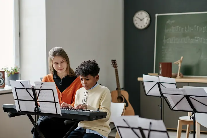 Escuela de Música y Danza Ritmo — Baile en Vista Alegre - G3, Burgos