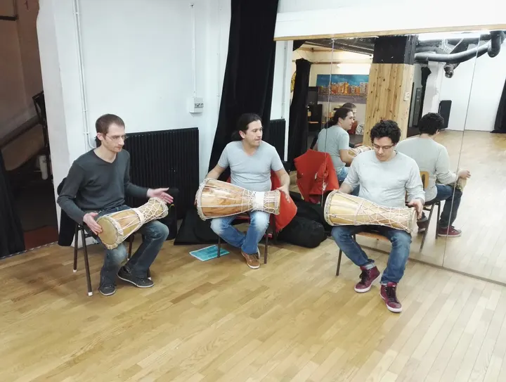 Centre Momboye Paris — Danse à Paris 20e Arrondissement, Paris
