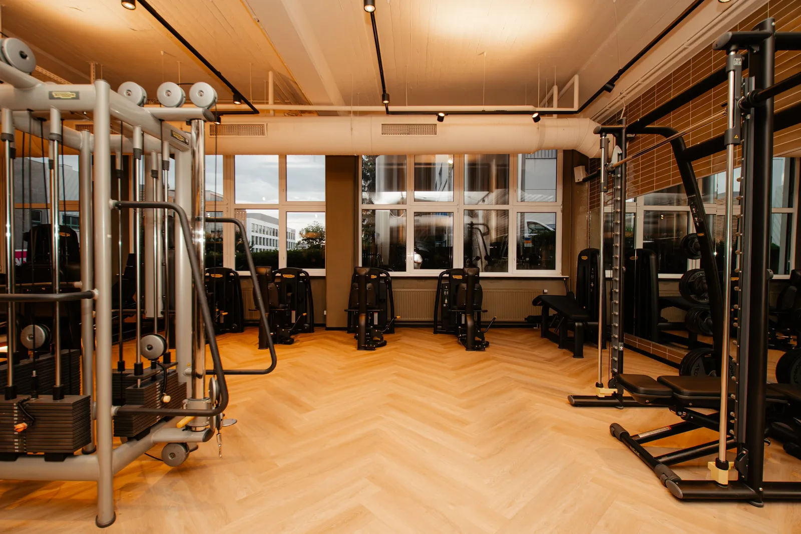 Jonny M. Club Pragsattel — träningsstudio i Stuttgart — 6