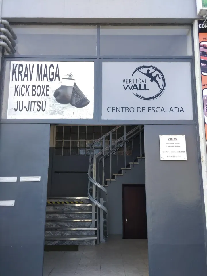 Vertical Wall Escalada — Boulder em Barruncho, Odivelas