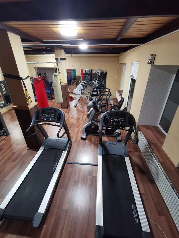 FitnessTreff Hämelerwald — fitnessstudio in Lehrte — 3