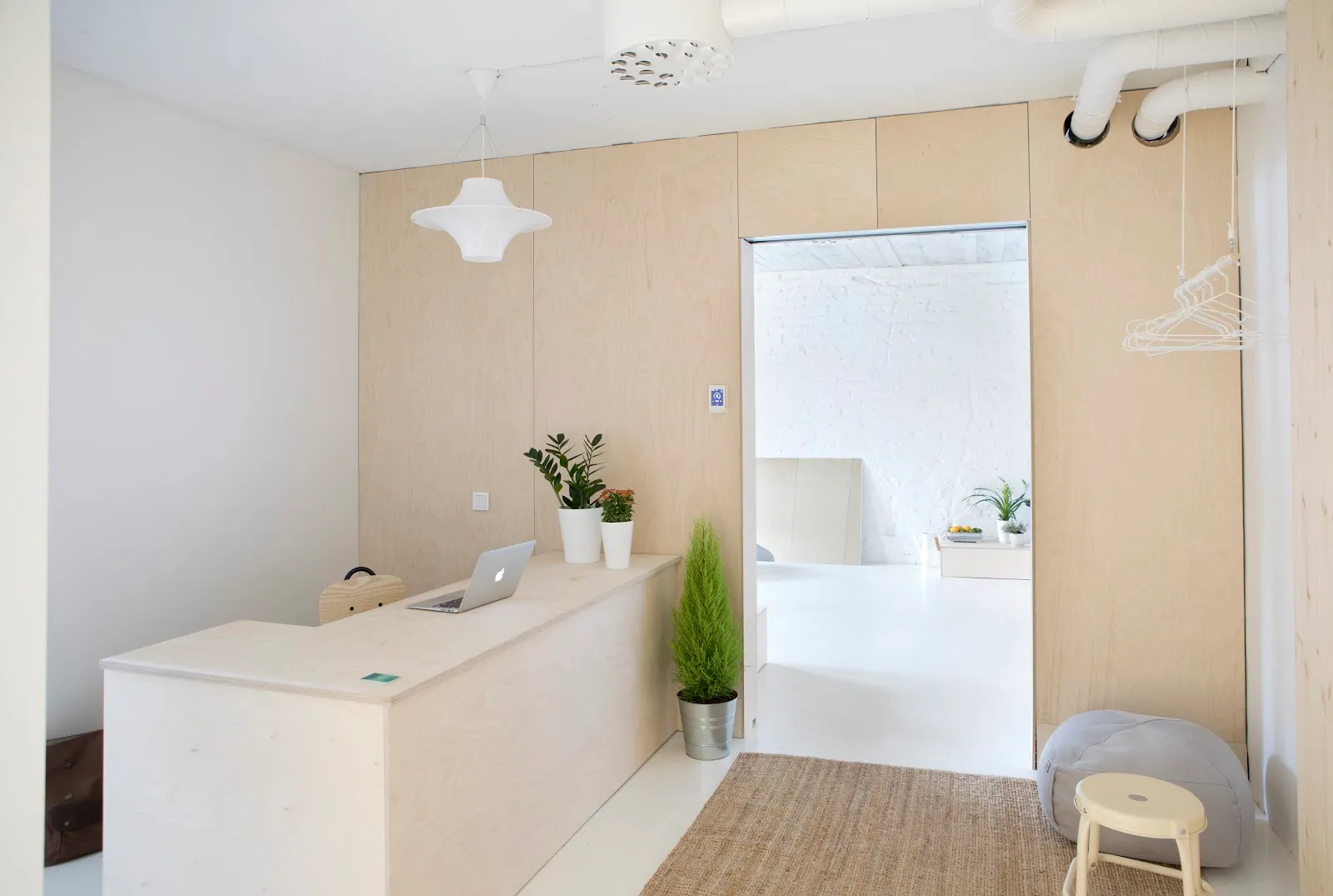 Float Kallio — palautuminen-studio – Alppiharju, Helsinki — 2