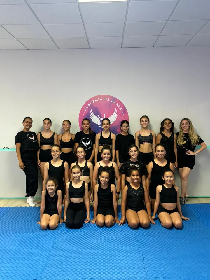 Academia de Danza Laura Cerdeña — baile-studio en Barrio Fabelo, Puerto del Rosario — 2