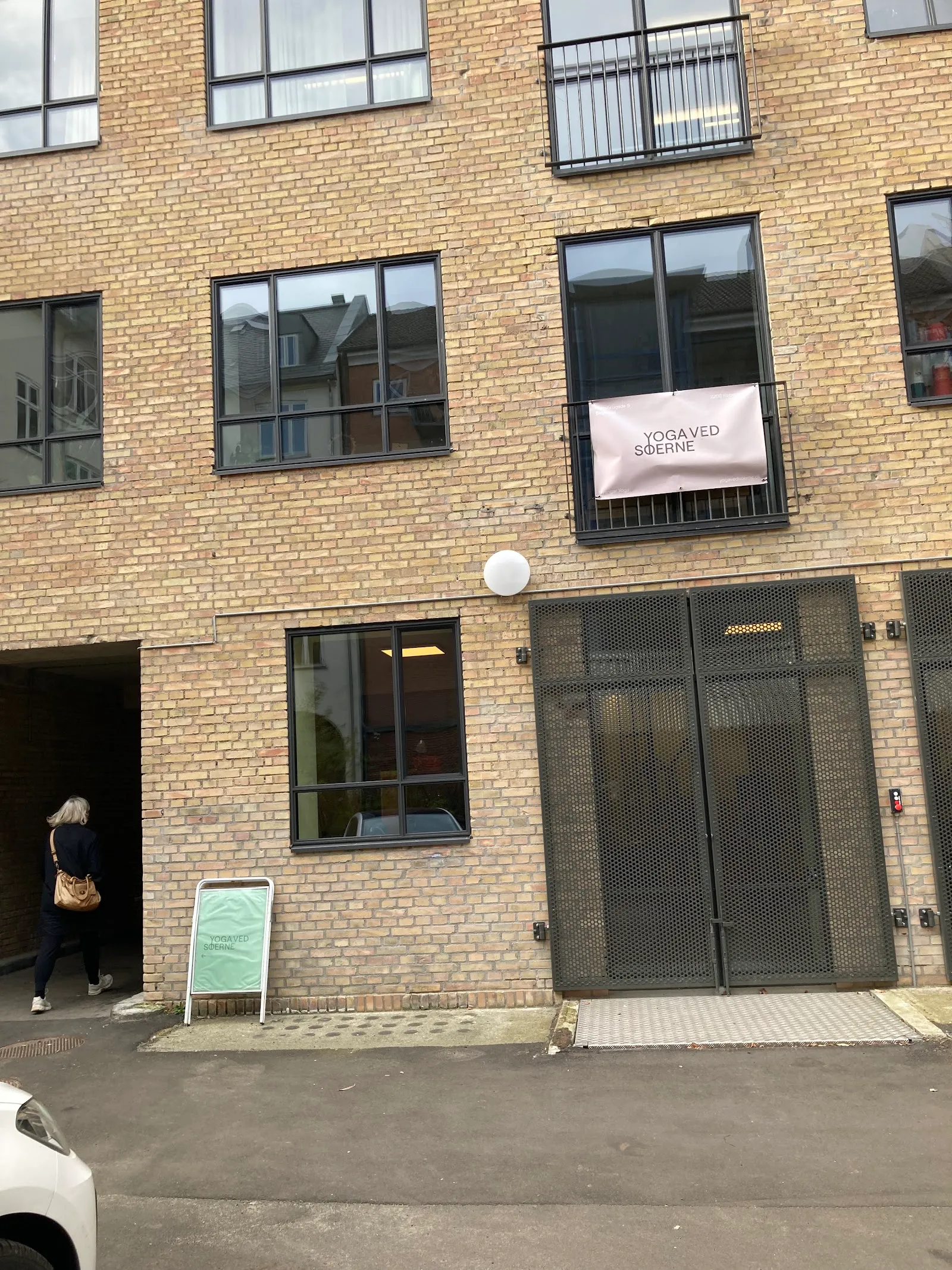 Jin Shin Jyutsu & Iyengar yoga — yoga-studio i København Ø — 4