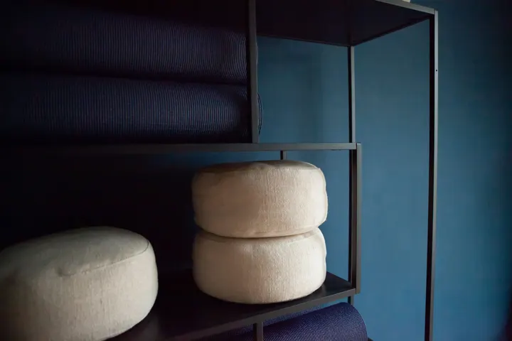 OMKARA - Deep Blue Studio - Meditation — Breathwork in Friedrichshain, Berlin