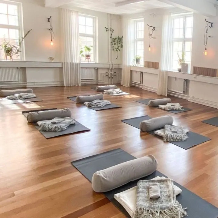 Exhale Studio: Breathwork, Meditation & Yin Yoga — meditation-studio i Nørrebro, København