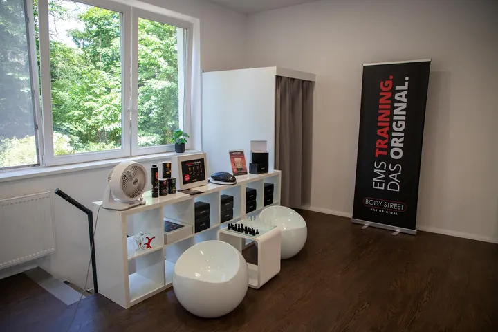 Bodystreet Am Schlosspark — ems-training-studio in Blumlage/Altstadt, Celle — 3