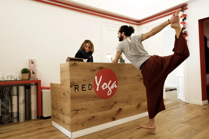 Red Yoga — yoga-studio a Genova — 3