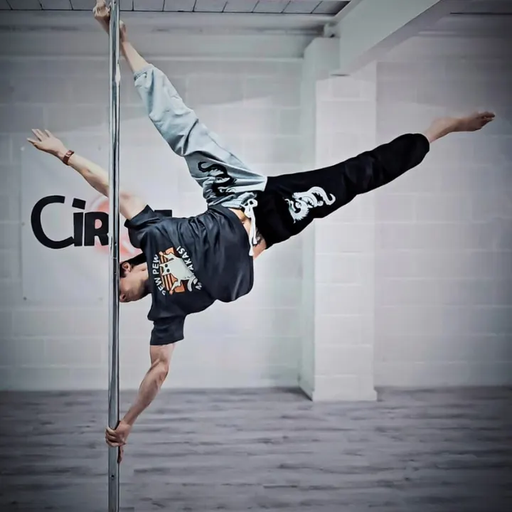 CIRQUEfit NI — pole fitness-studio in Belfast — 3