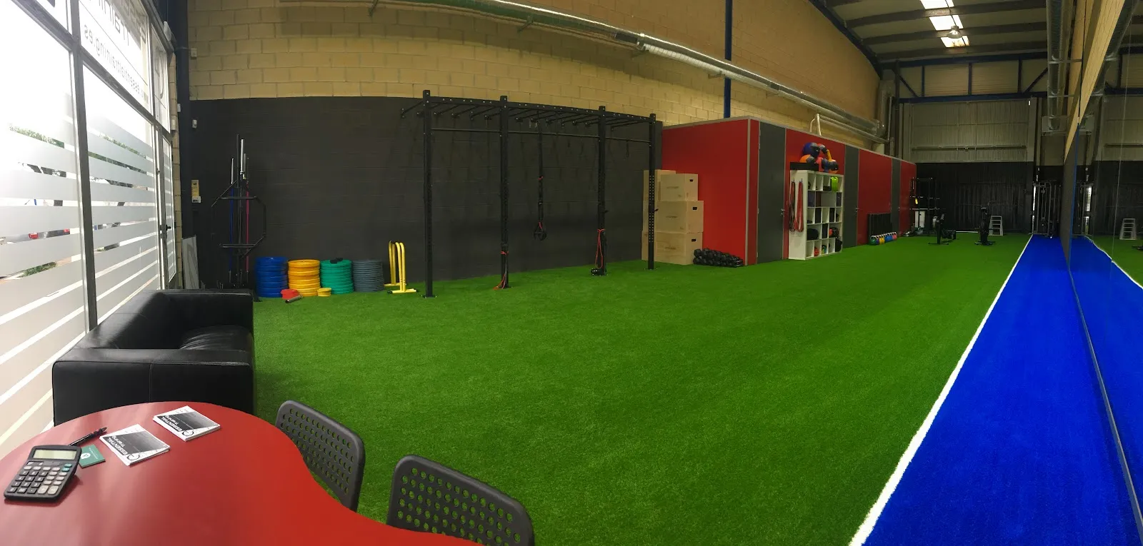 Essential Training | Centro de entrenamiento personal — entrenamiento personal-studio en Algorta, Algorta — 2