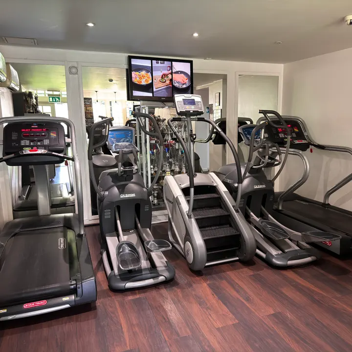 Phoenix Gym — fitness studio in Gallions Reach, London — 2