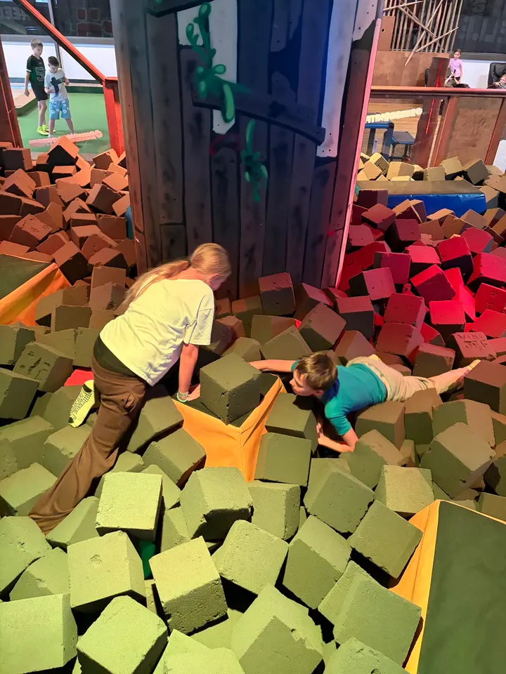 Duudsonit Activity Park — Fitnessstudio – Espoo, Helsinki