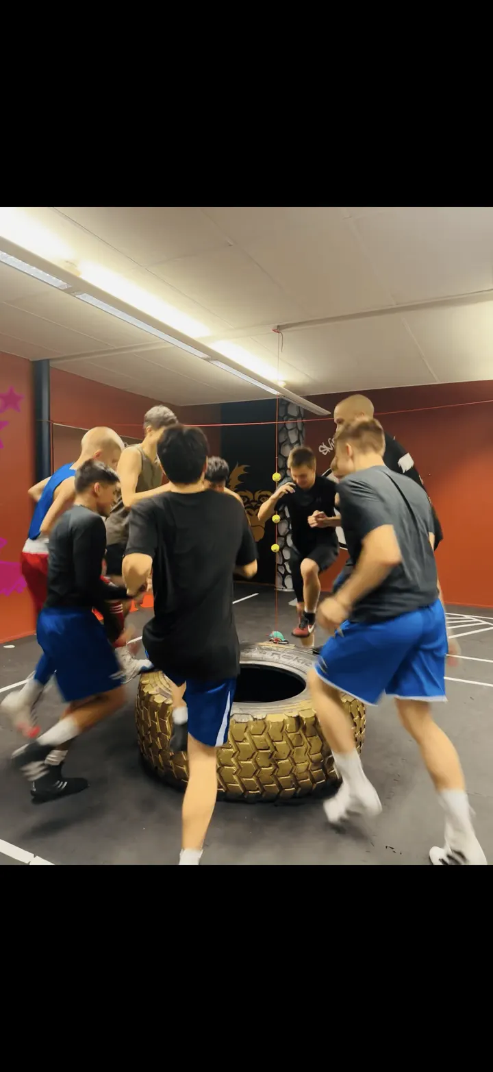 Boxing gym itis Team iskijät — Nyrkkeily – Itäkeskus, Helsinki