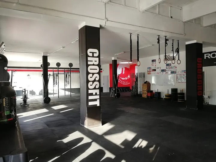 Uroboro — CrossFit a Santa Chiara, Brindisi