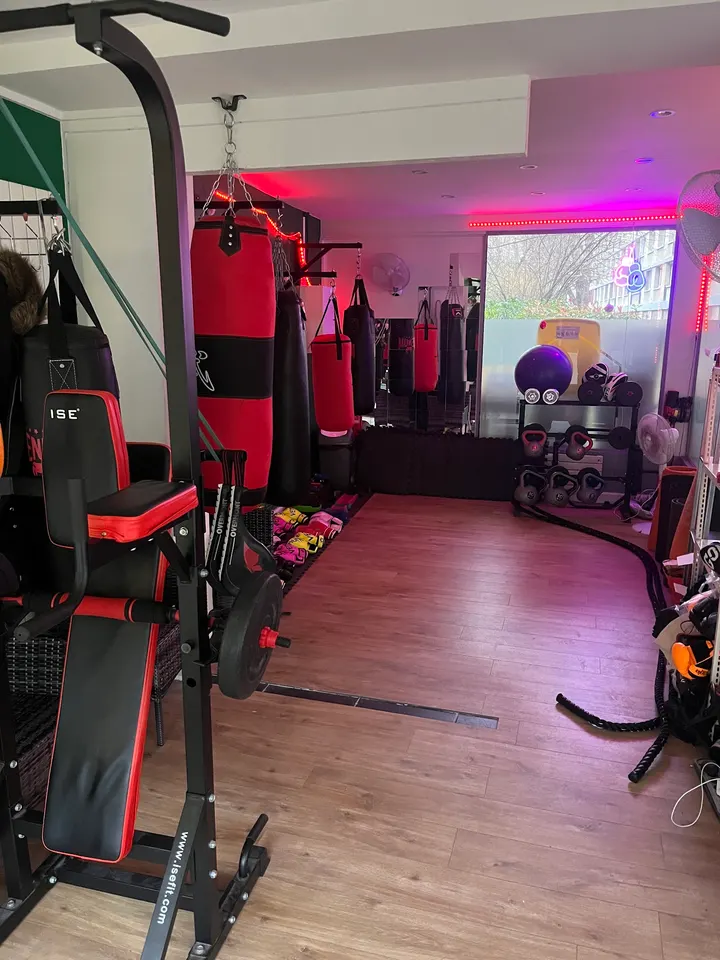 Club de sport & boxe - Privé ou petit groupe Workout With Dan — Boxe à Point du Jour, Boulogne-Billancourt