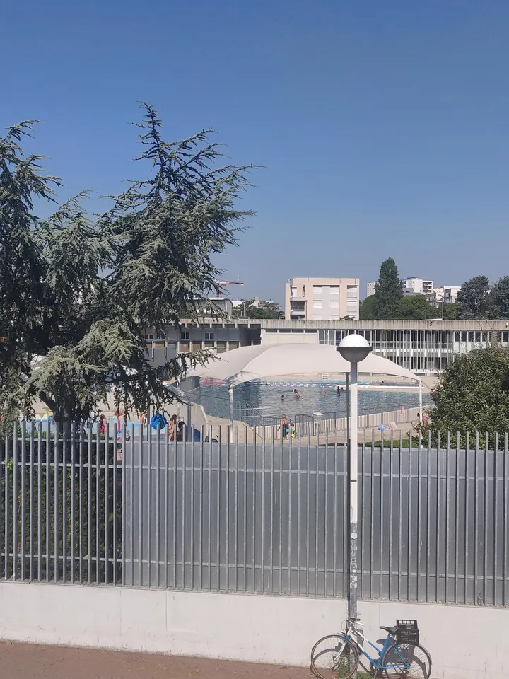 Piscine Jean Mermoz — studio à Lyon 8e Arrondissement, Lyon — 2