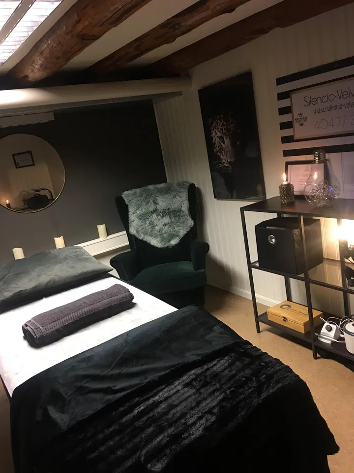Silencio -Velvære& Yoga Natasha Amble-Ommundsen — yoga-studio i Elgeseter, Trondheim — 2