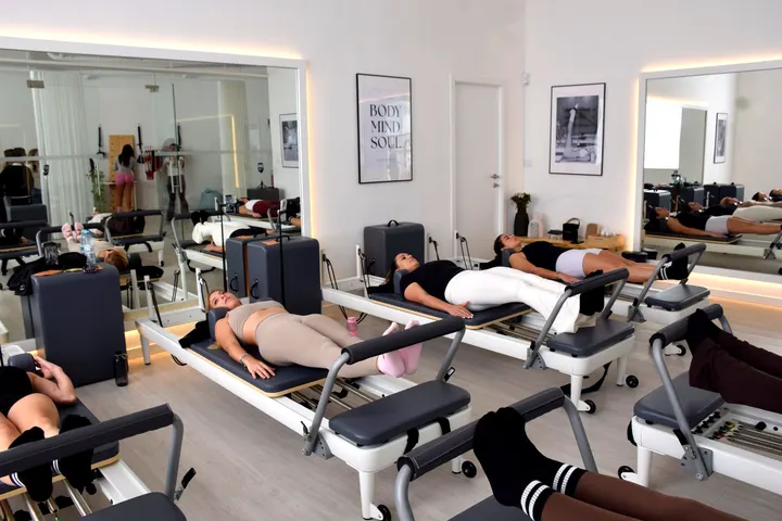 Upstudio Lisboa — Pilates reformer em Almada