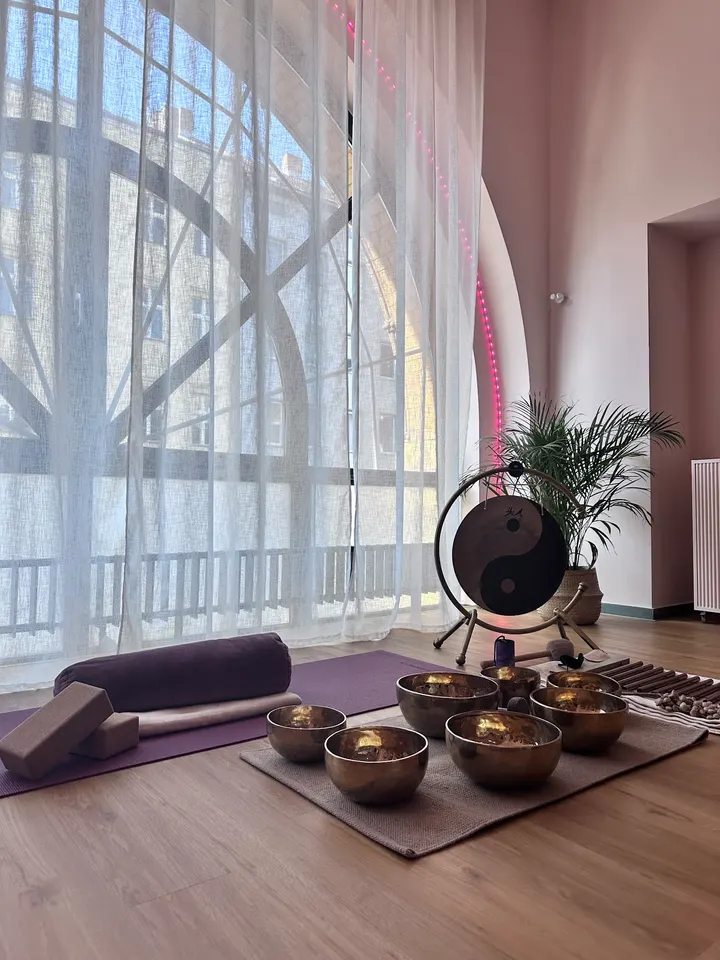 YOU GLOW Womanhood Mitte — yoga-studio in Berlin — 5