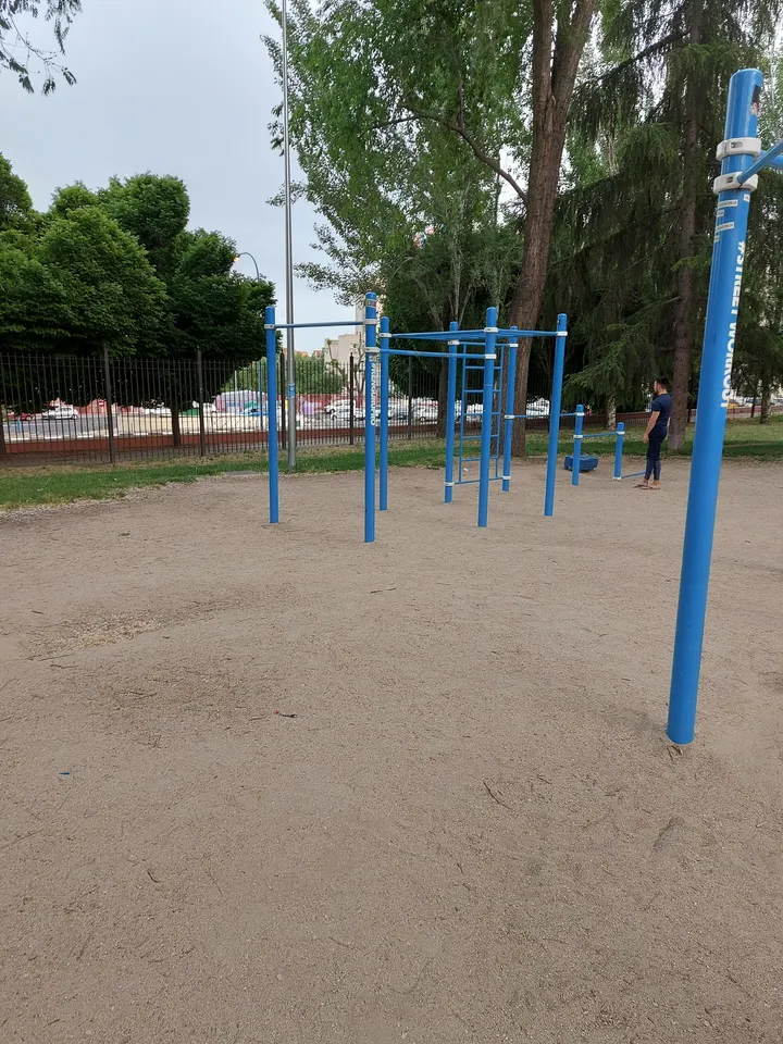 PARQUE STREET WORKOUT LA CHOPERA — estudio de fitness-studio en Zarzaquemada, Leganés — 3