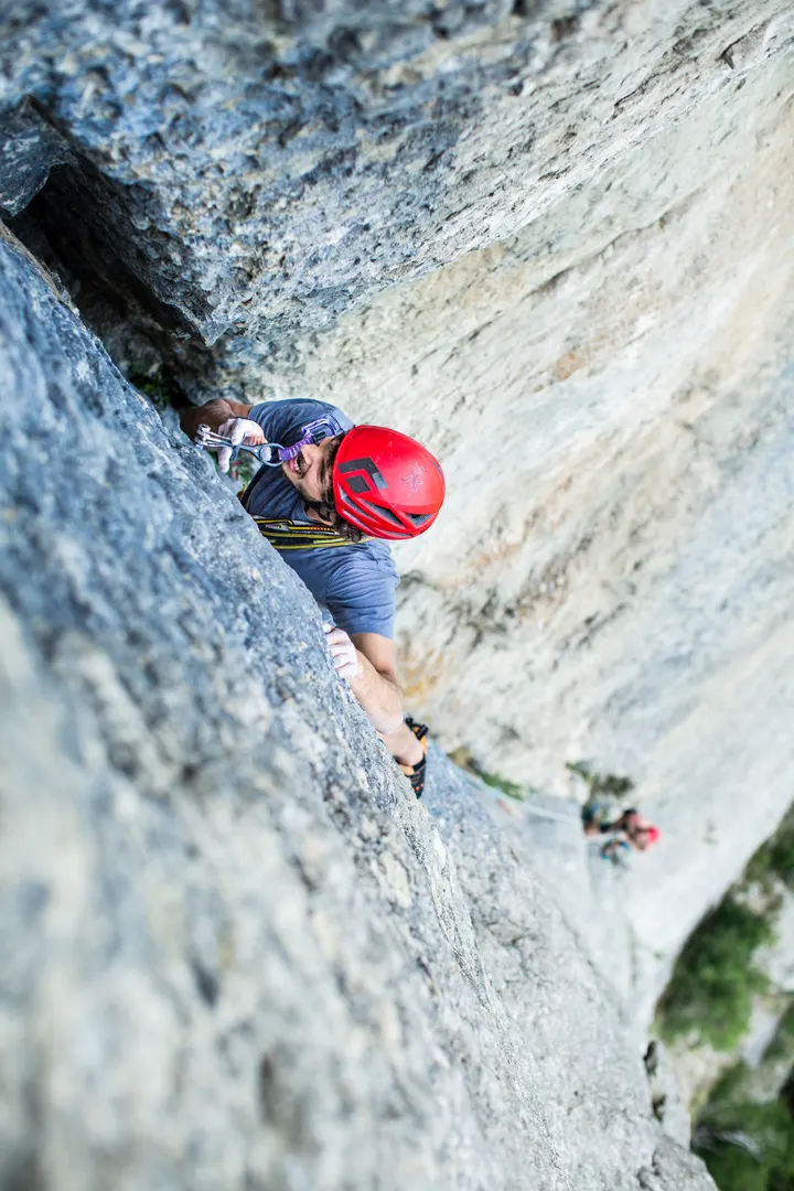Rock'n Fire Modena — Arrampicata a Villaggio Giardino, Modena