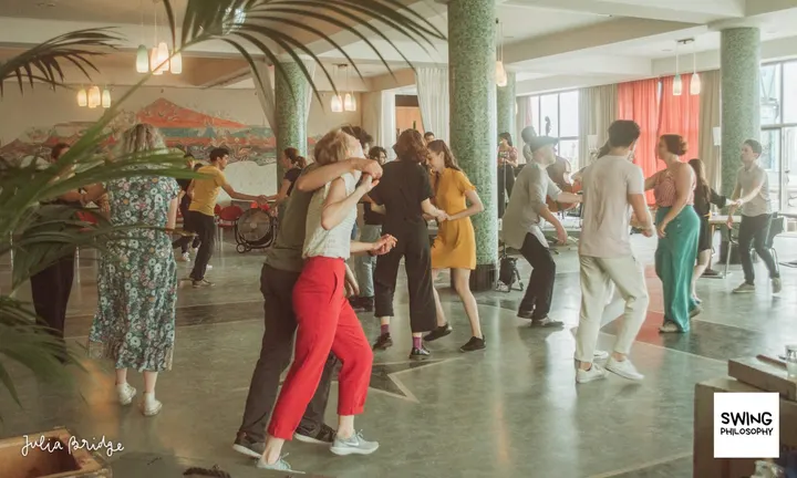Swing Philosophy North — dans-studio in Noord, Amsterdam — 2