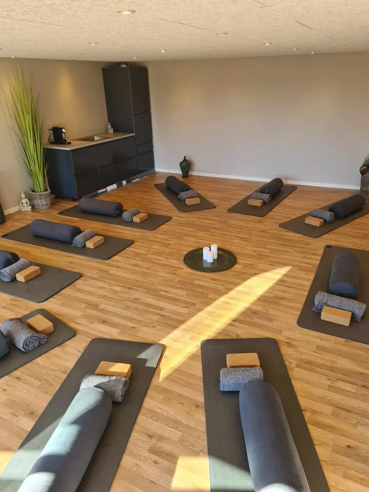 yogaLIV — yoga-studio i Strandhuse, Svendborg