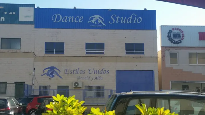 Dance Studio Estilos Unidos — Baile en Elche