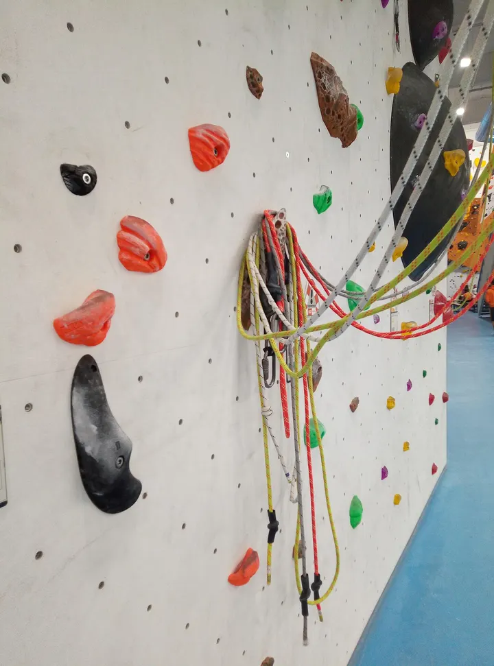 New Rock — arrampicata-studio a Garza, San Zeno Naviglio — 3