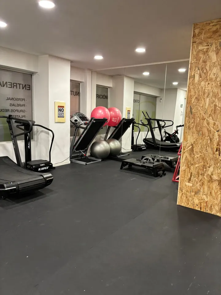 INERTIA Centro de entrenamiento y fisioterapia — entrenamiento personal-studio en Salamanca — 3