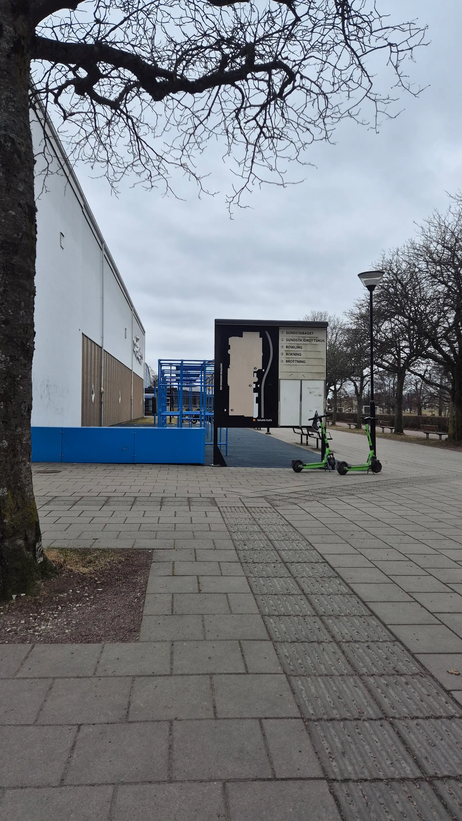 Sundsta idrottshus — träningsstudio-studio i Karlstad — bild 3