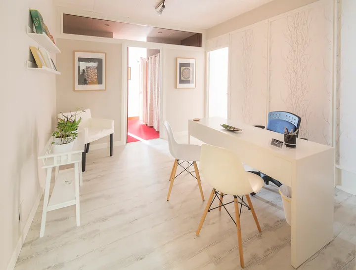 Escuela de Yoga - Escuela de Vida - Yoga en Bilbao — Yoga en Indautxu, Bilbao