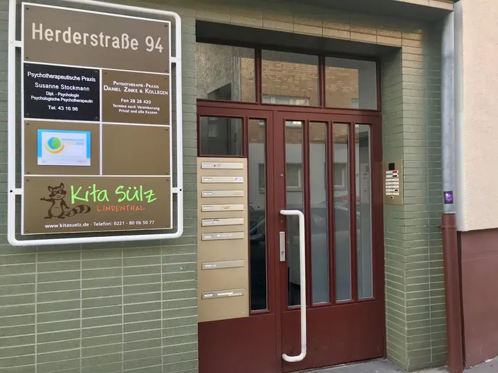 Daniel Zinke & Kollegen Physiotherapie — Wellness in Lindenthal, Köln