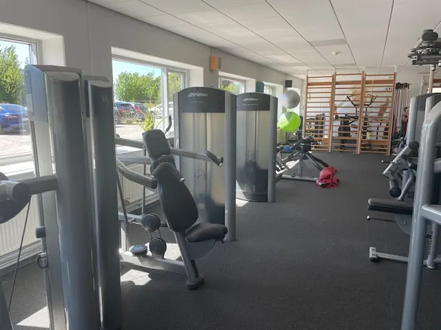 Jose Fitness — Træningsstudio i Saralyst, Højbjerg