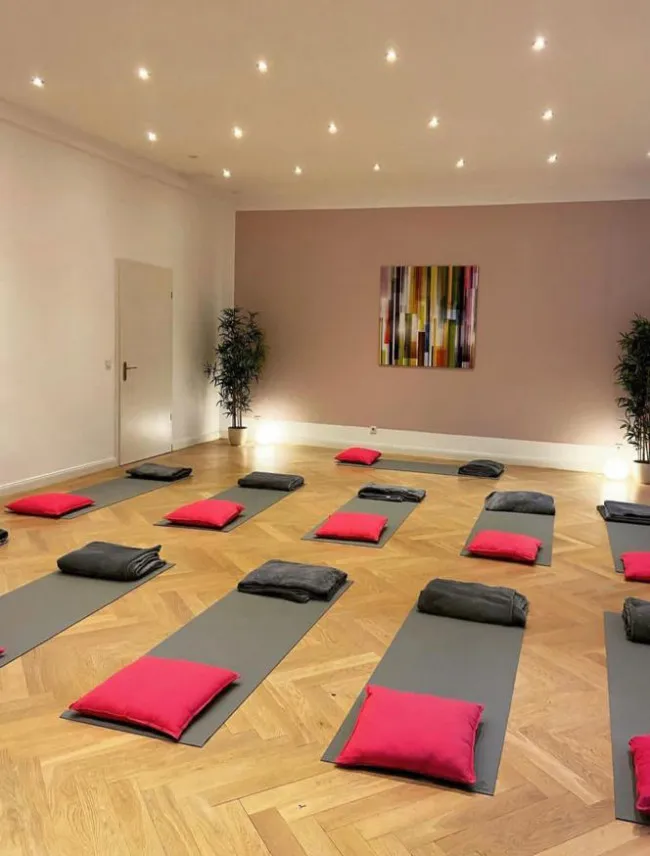 Yoga meets - Coaching-trifft-Yoga-Kundalini Yoga meets Hatha Yoga by Sonja Tautges — yoga-studio in Sendling, München — 3