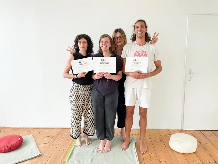 Yoga Teacher Training Berlin — yoga-studio in Berlin — 3