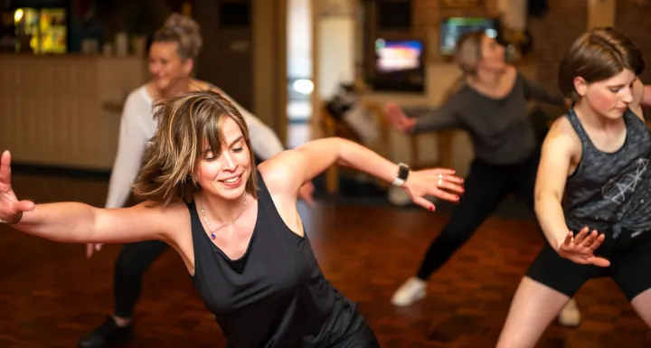 Dansschool Dik en Leonieke Bruinewoud — dans-studio in Wezep — 2