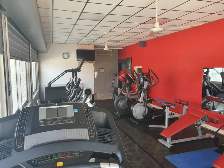 Maxi Fitness — salle de fitness-studio à Livron-sur-Drôme — 5