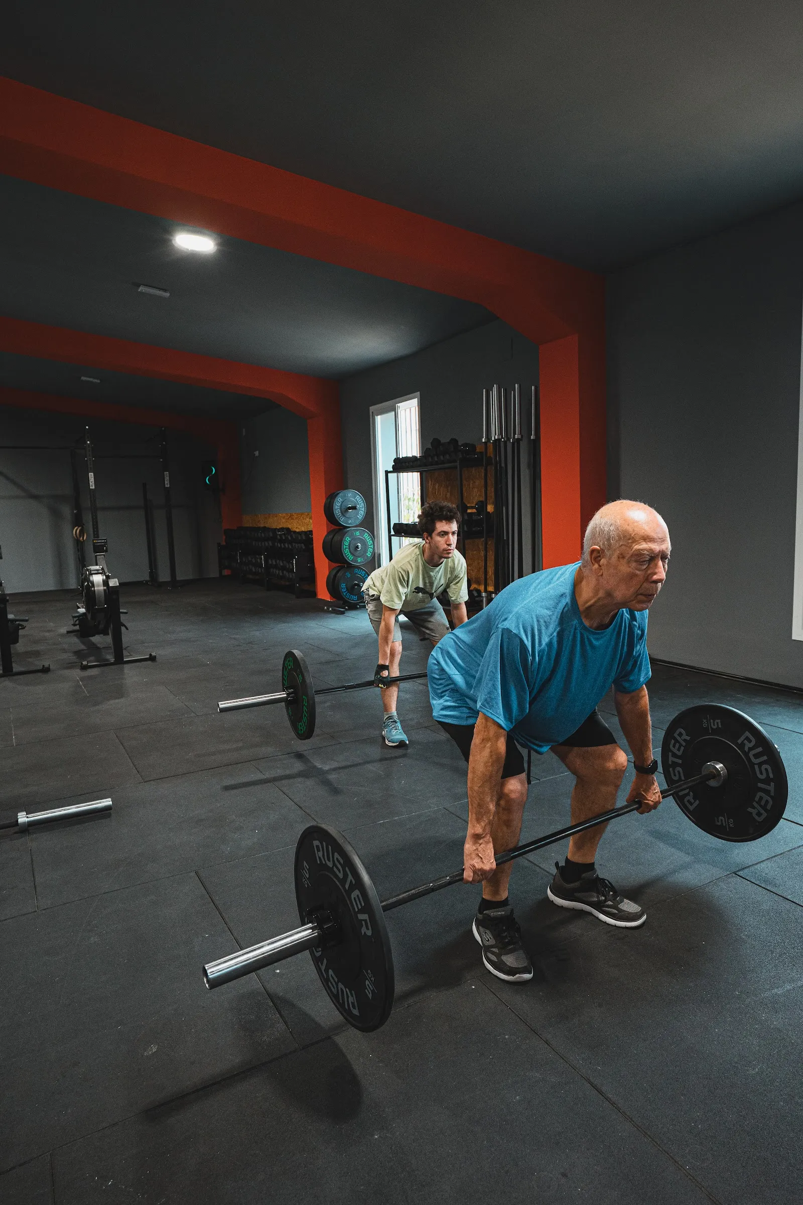 Indian: Weightlifting & Fitness — estudio de fitness-studio en Castilleja de la Cuesta — 2